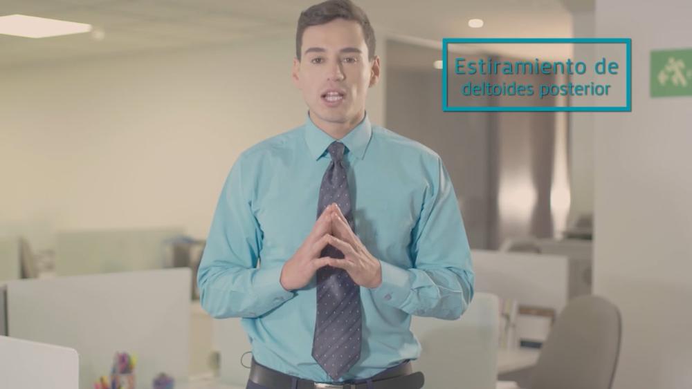 Hombros: Estiramiento de deltoides posterior